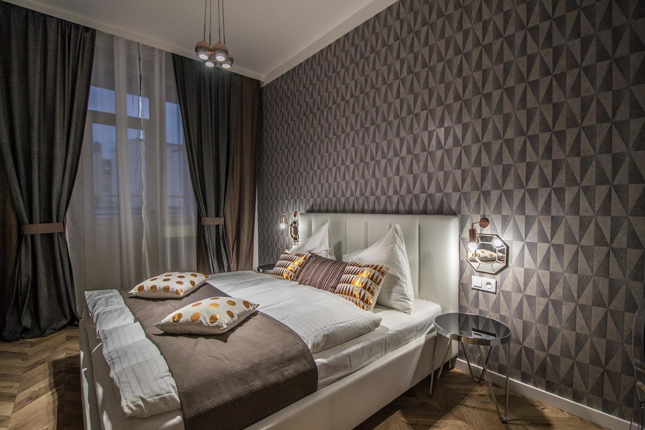 Executive Bright Apt. By Ruterra Prag