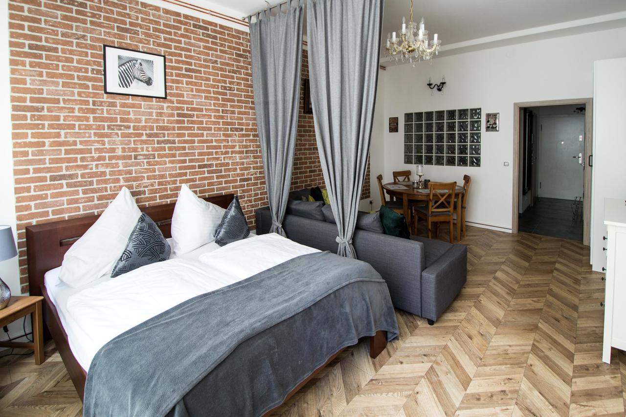 Apartment Executive Bright Apt. By Ruterra Prag